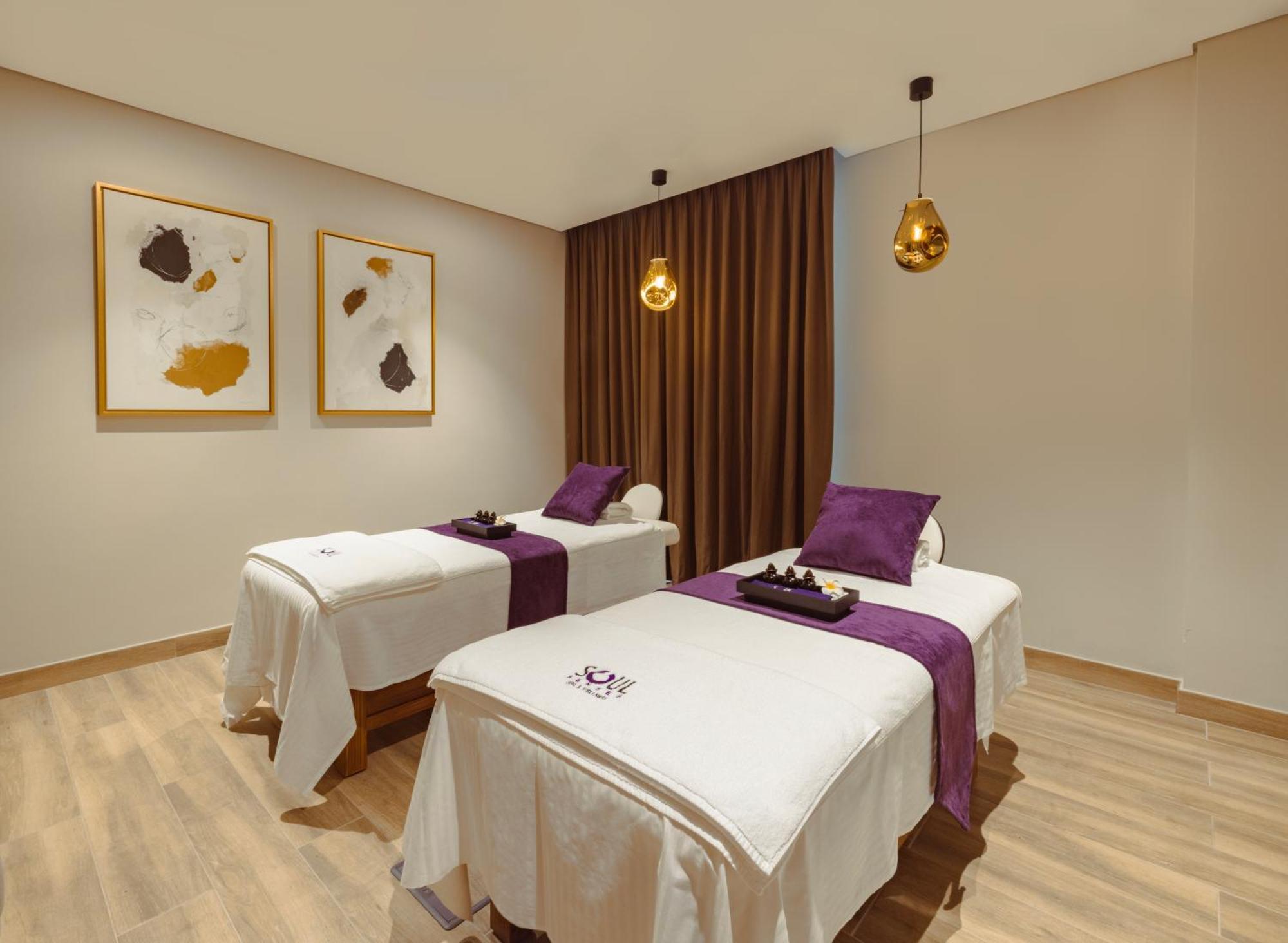 Khalidia Palace Hotel Dubai By Mourouj Gloria Eksteriør bilde Spa treatment room
